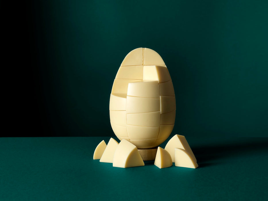 Solid White Belgian Chocolate Egg (750g)